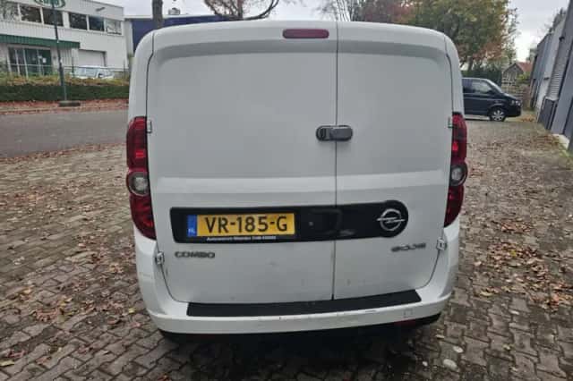 Opel Combo (2015) thumbnail 5