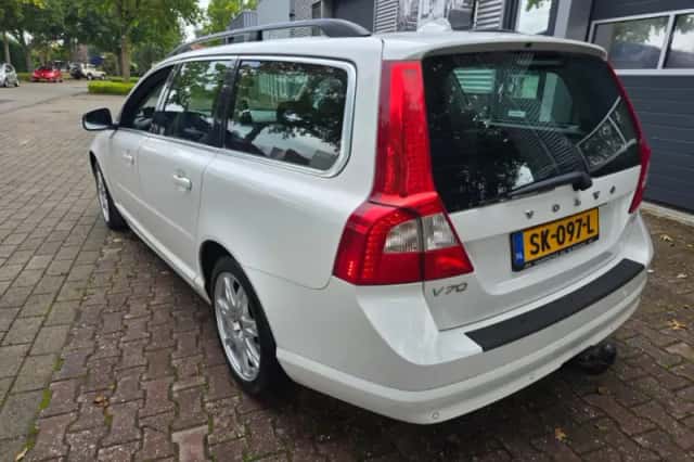 Volvo V70 (2009) thumbnail 6