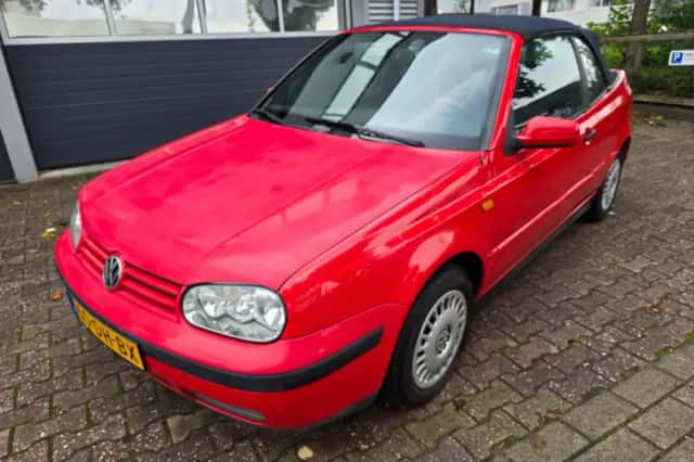 Volkswagen Golf (1999) thumbnail 1
