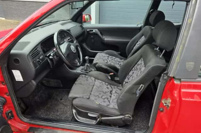 Volkswagen Golf (1999) thumbnail 3