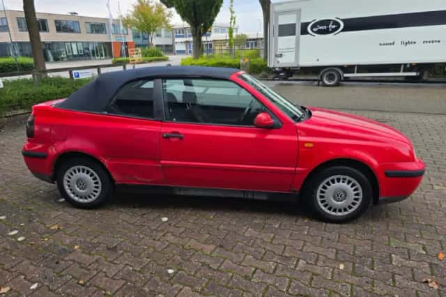 Volkswagen Golf (1999) thumbnail 6