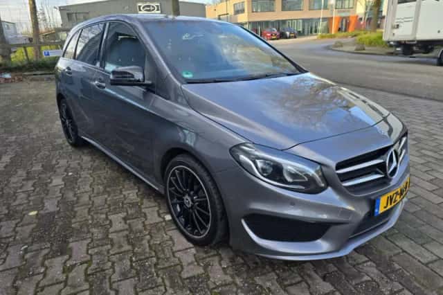 Mercedes-Benz B-Klasse (2017) thumbnail 1