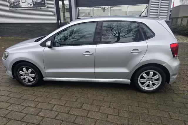 Volkswagen Polo (2010) thumbnail 5
