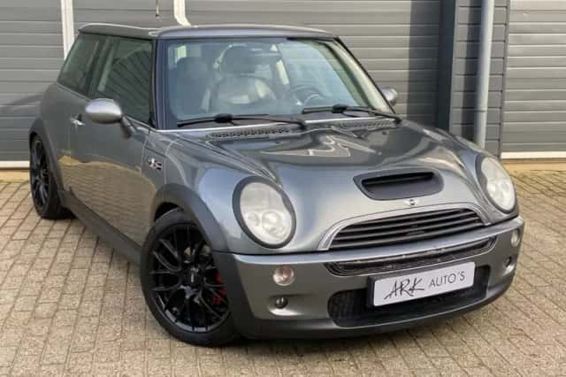 MINI Cooper S (2003) thumbnail 1