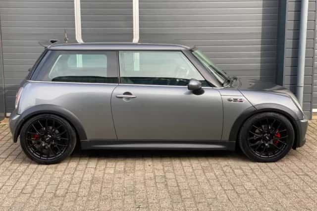 MINI Cooper S (2003) thumbnail 5