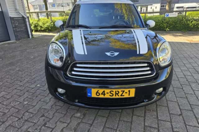 MINI Countryman (2011) thumbnail 4