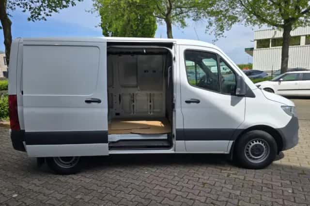 Mercedes-Benz Sprinter (2023) thumbnail 6