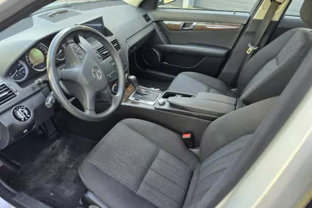 Mercedes-Benz C-Klasse (2008) thumbnail 2
