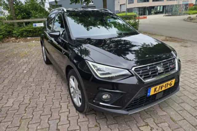 SEAT Arona (2021) thumbnail 3