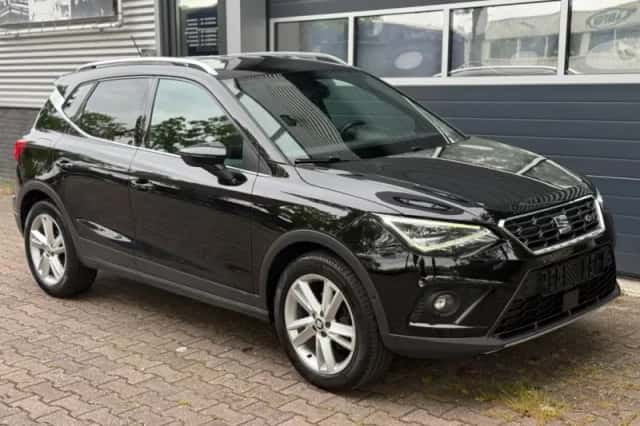 SEAT Arona (2021) thumbnail 5