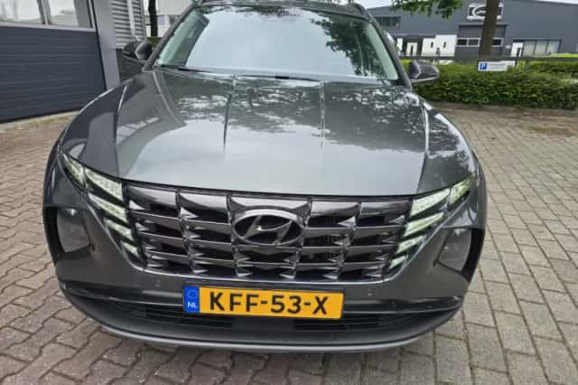 Hyundai Tucson (2023) thumbnail 4