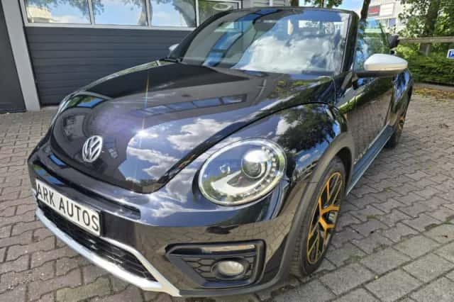 Volkswagen Beetle Cabrio (2017) thumbnail 1