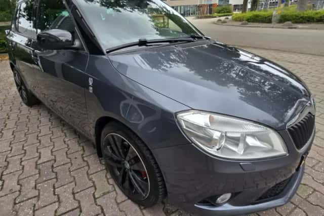 Škoda Fabia (2012) thumbnail 4