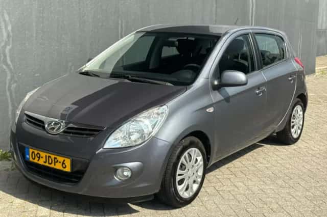 Hyundai i20 (2009) thumbnail 2
