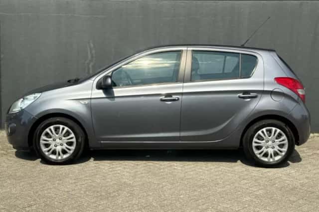 Hyundai i20 (2009) thumbnail 6