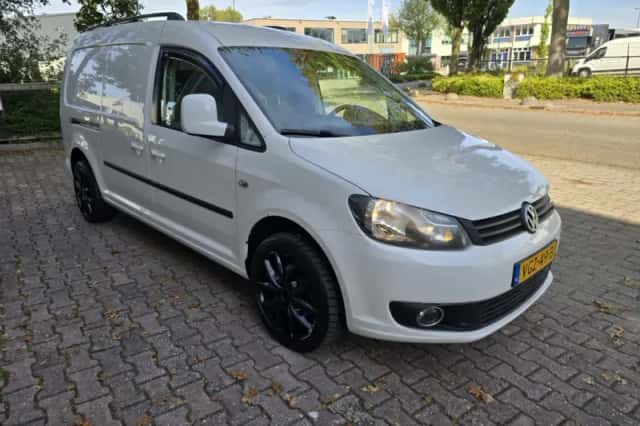 Volkswagen Caddy (2013) thumbnail 3
