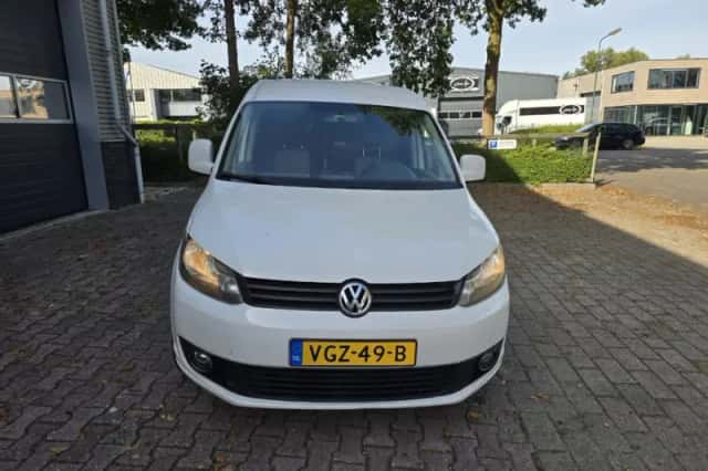 Volkswagen Caddy (2013) thumbnail 4