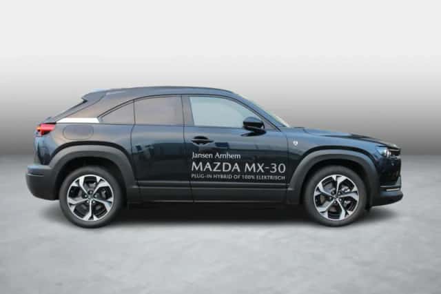 Mazda MX-30 (2025) thumbnail 4