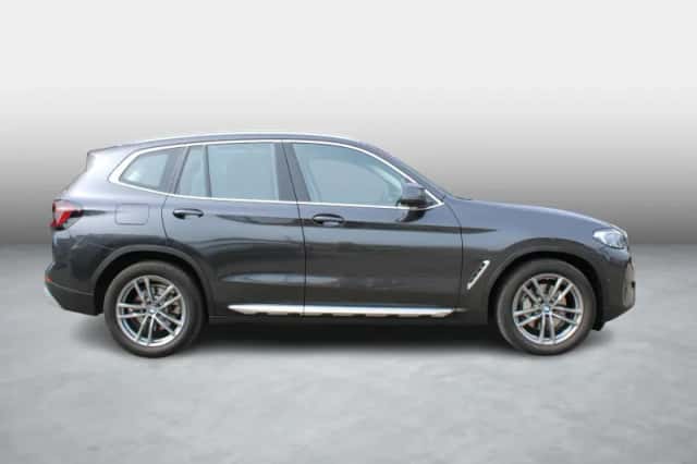 BMW X3 (2022) thumbnail 5