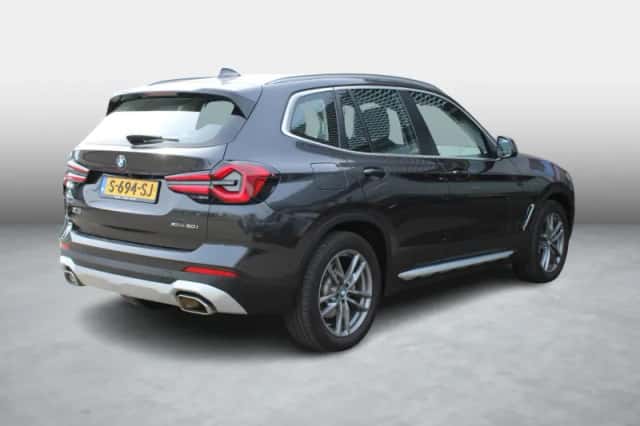 BMW X3 (2022) thumbnail 6