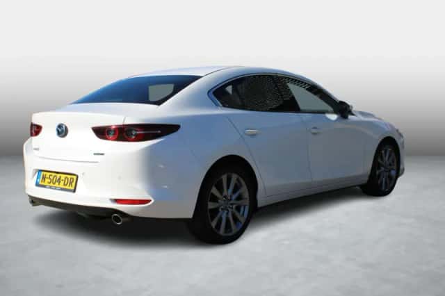 Mazda 3 (2021) thumbnail 5