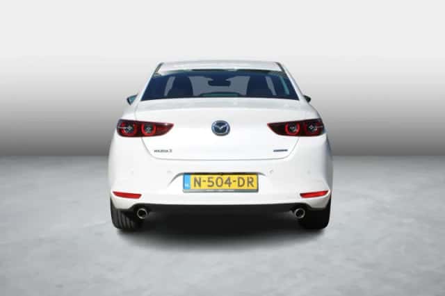 Mazda 3 (2021) thumbnail 6