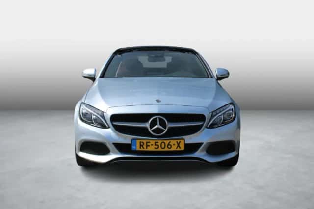 Mercedes-Benz C-Klasse (2017) thumbnail 2