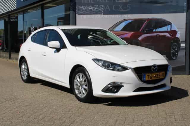 Mazda 3 (2016) thumbnail 3