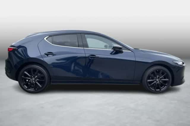 Mazda 3 (2023) thumbnail 6