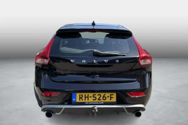 Volvo V40 (2017) thumbnail 4