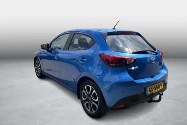 Mazda 2 (2015) thumbnail 3