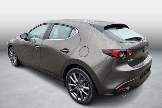Mazda 3 (2020) thumbnail 2