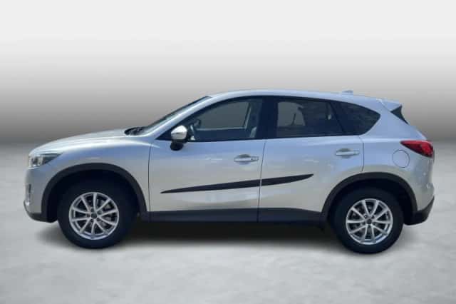 Mazda CX-5 (2016) thumbnail 2