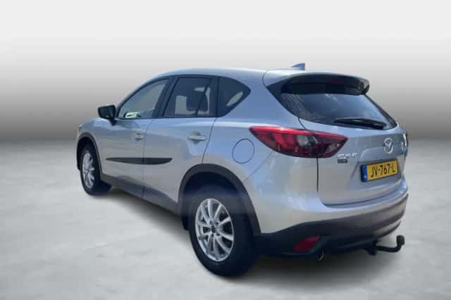 Mazda CX-5 (2016) thumbnail 3