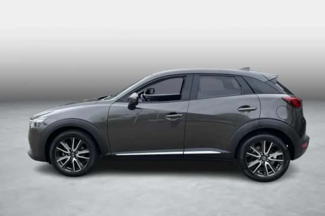 Mazda CX-3 (2016) thumbnail 2