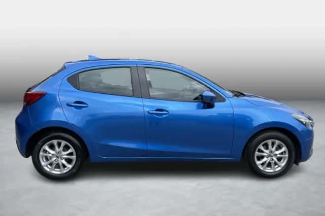 Mazda 2 (2017) thumbnail 6