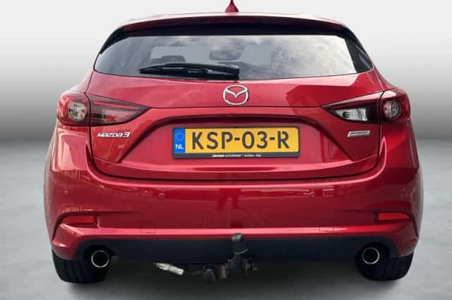Mazda 3 (2017) thumbnail 3