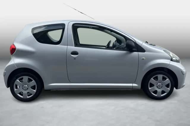 Toyota Aygo (2008) thumbnail 6