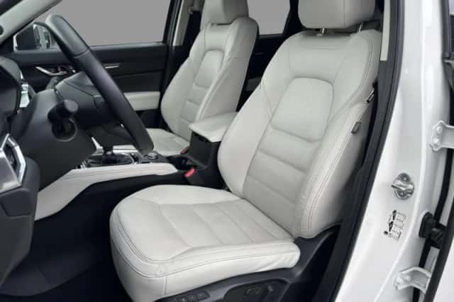 Mazda CX-5 (2023) thumbnail 4