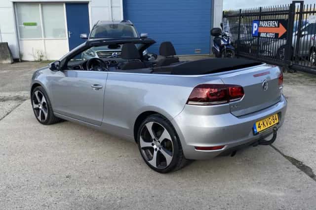 Volkswagen Golf (2012) thumbnail 2