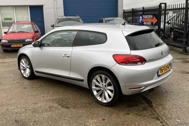 Volkswagen Scirocco (2011) thumbnail 2