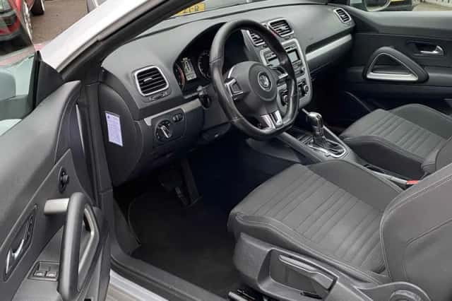 Volkswagen Scirocco (2011) thumbnail 3