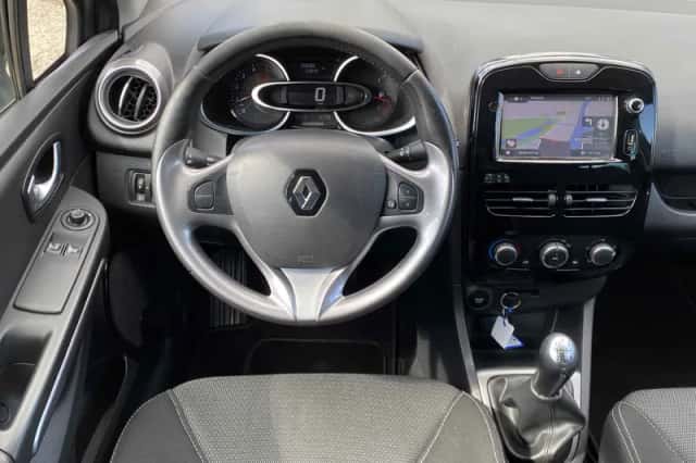 Renault Clio (2016) thumbnail 5