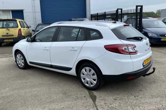 Renault Mégane (2013) thumbnail 2