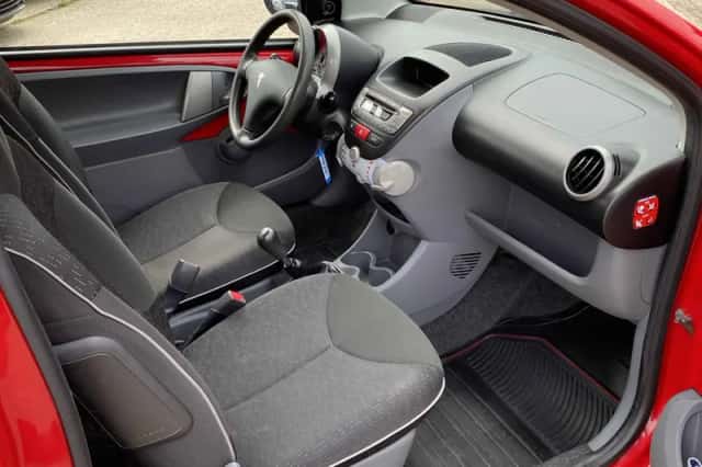 Peugeot 107 (2011) thumbnail 6