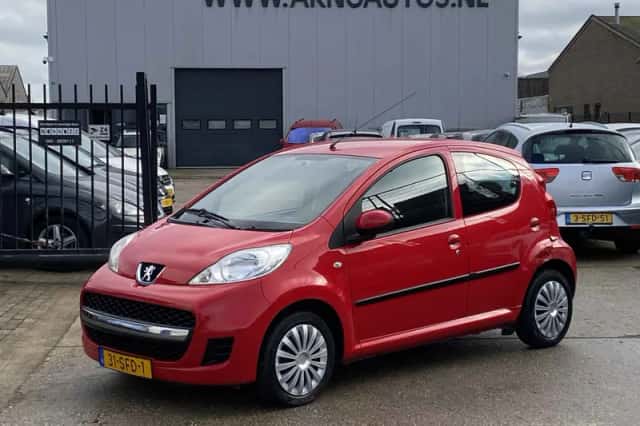 Peugeot 107 (2011) thumbnail 1