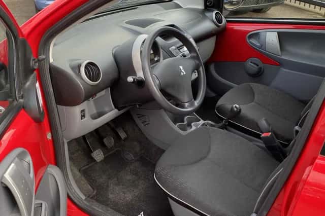 Peugeot 107 (2011) thumbnail 3