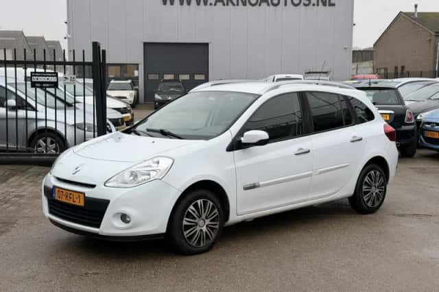Renault Clio (2011) thumbnail 1
