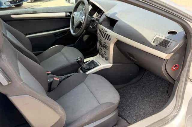 Opel Astra (2007) thumbnail 6