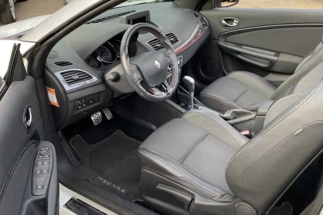 Renault Mégane (2013) thumbnail 3